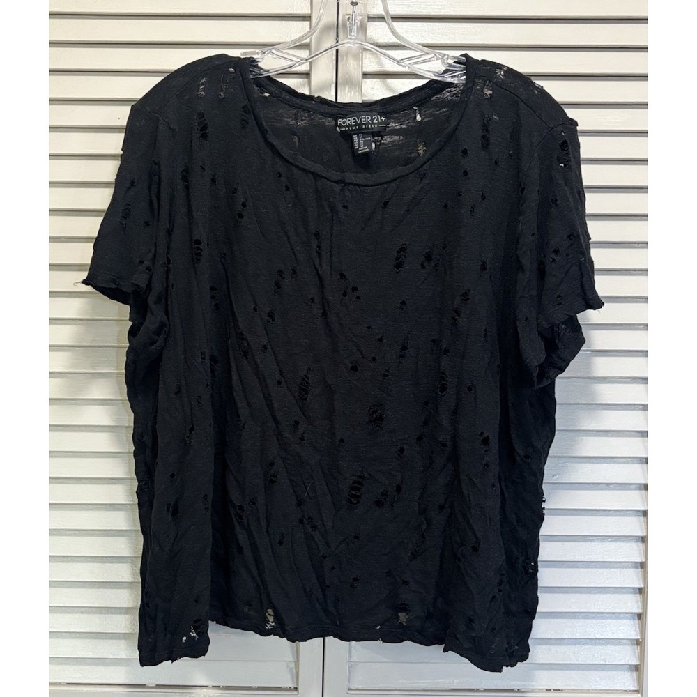 Forever 21 Black Boxy Distressed T-shirt Size 2X Short Sleeve Womens Soft Casual